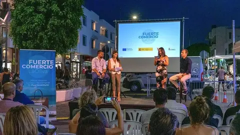 Presentación en Corralejo de Fuertecomercio La Oliva (1)