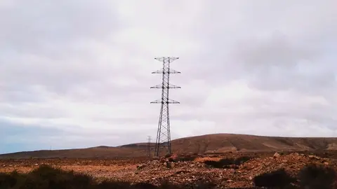 Instalación de la línea de alta tensión en Fuerteventura (Imagen Archivo FD, 2017).