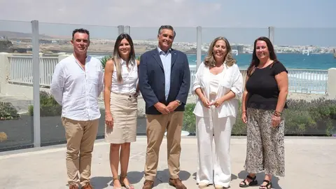 Encuentro previo a los Premios Distinguidos del Turismo.