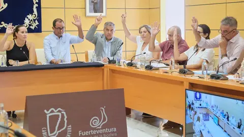 El pleno del Cabildo acuerda buscar una nueva fórmula para el Patronato de Turismo.