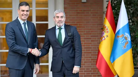 Clavijo y Sánchez, en la reunión bilatareal Canarias Gobierno de España (2)