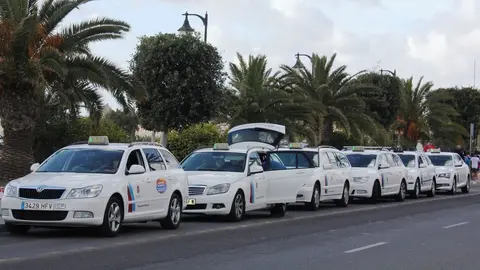Parada de taxis en Puerto del Rosario (Imagen de archivo).