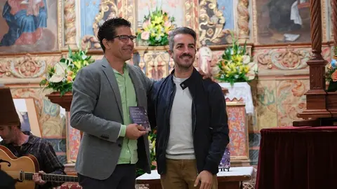 Eduardo Noel de la Cruz Rodríguez, primer premio de Microrelato.