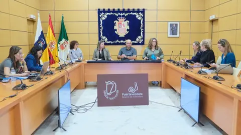 Reunión para el Plan Insular de Igualdad.