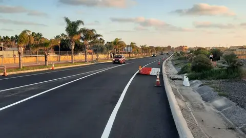 Carretera FV-2 a la altura de Caleta de Fuste.