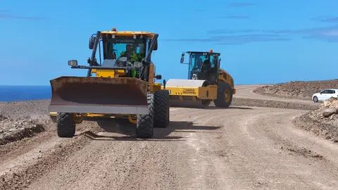 Tren de recebe en la pista de Jandía.
