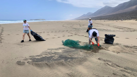Jornada ‘Limpia Cofete’.