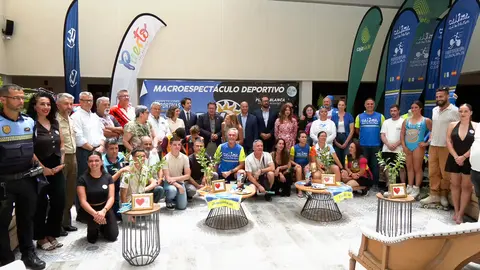 Presentación de Sol y Luna 2025.