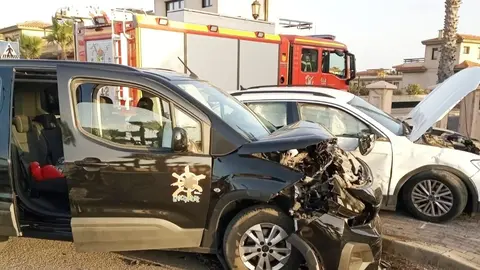 Vehículos accidentados en Origo Mare.