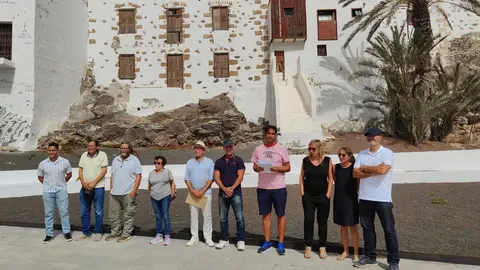 Los vecinos que han constituido la Plataforma Salvar La Cornisa.