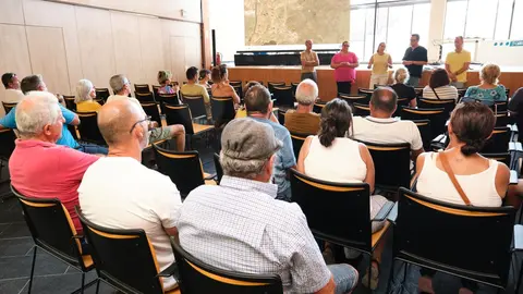 Reunión del CAAF en Gran Tarajal con vecinos de Altavista.