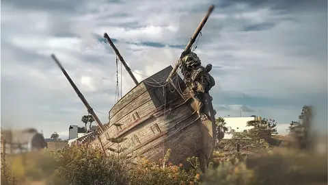 El galeón del parque Baku, antes del incendio de 2019. Imagen de Andrea Almeida, Pixabay