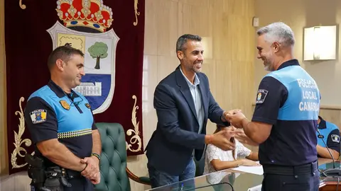 Toma de posesión de los nuevos oficiales de la Policía Local de La Oliva.