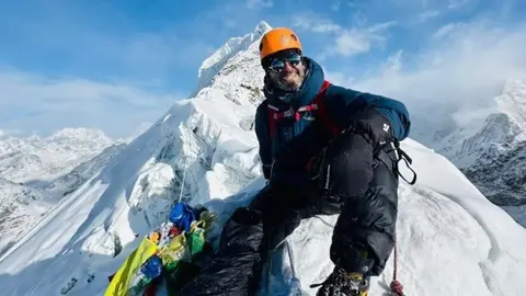 Mandy Marco Placeres, en una expedición anterior al Everest.