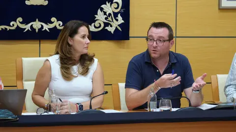 Lola García y Adargma Hernández, en la Junta del (CIAF).