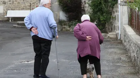 Personas mayores, en una imagen de dominio público.
