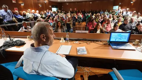 Presentación del libro La gente de mi barrio, de Gregorio Fulgencio.