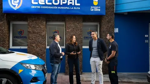Visita al nuevo Centro de Coordinaci&oacute;n Operativa Municipal, el CECOPAL, en Corralejo.