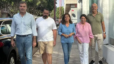 El grupo del PP en Puerto del Rosario, incluido Miguel Rastrero (electo por Vox).