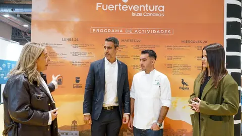 La consejera Marlene Figueroa, el alcalde Isa&iacute; Blanco Marrero, el&nbsp;chef Borja Cabrera y la concejala Alexandra Mart&iacute;n.