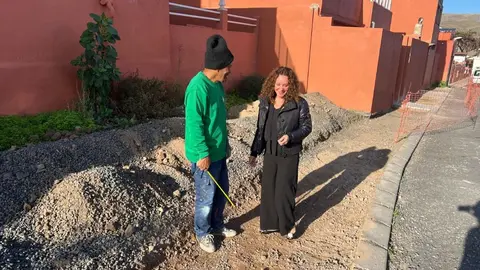 Mejora de aceras y calles en el barrio de Playa Blanca.