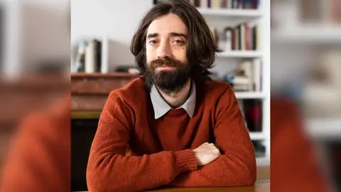 Juan G&oacute;mez B&aacute;rcena, nuevo autor en El escritor y t&uacute;.