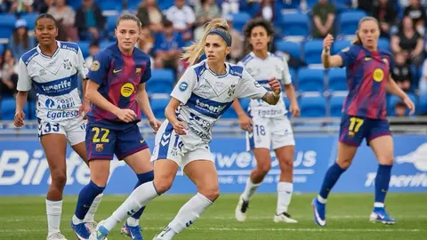 El CD Tenerife Costa Adeje frente al FC Barcelona, en la temporada 2025-2026.