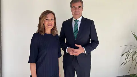 J&eacute;ssica de Le&oacute;n y Fernando Ense&ntilde;at.