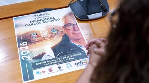 Cartel del I Memorial de F&uacute;tbol Femenino Carlos Romero.