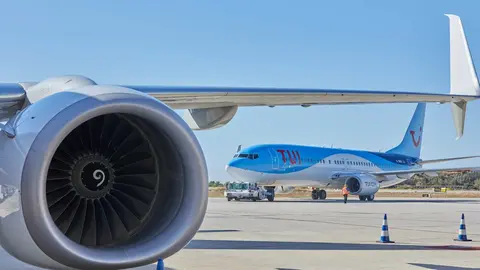 El avi&oacute;n Boeing 737-800 de TUI opera gran parte de los vuelos del touroperador.