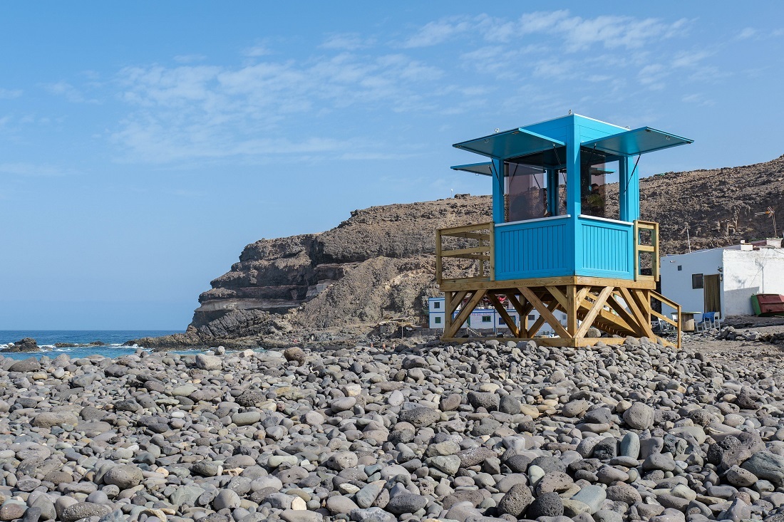 Nueva torreta de socorrismo en la Playa de Los Molinos.
