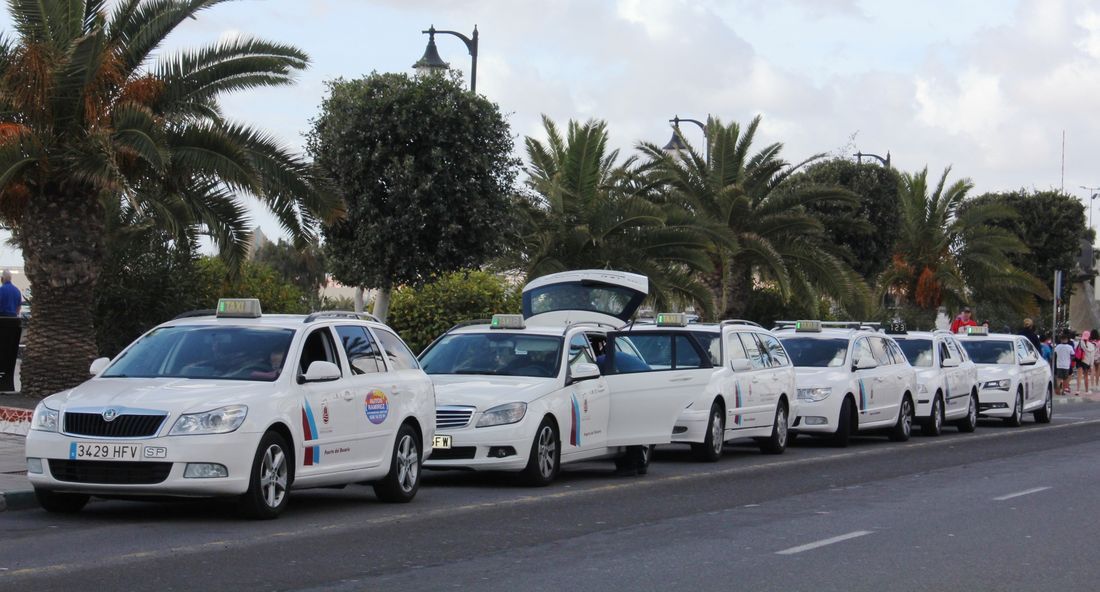 Parada de taxis en Puerto del Rosario (Imagen de archivo).