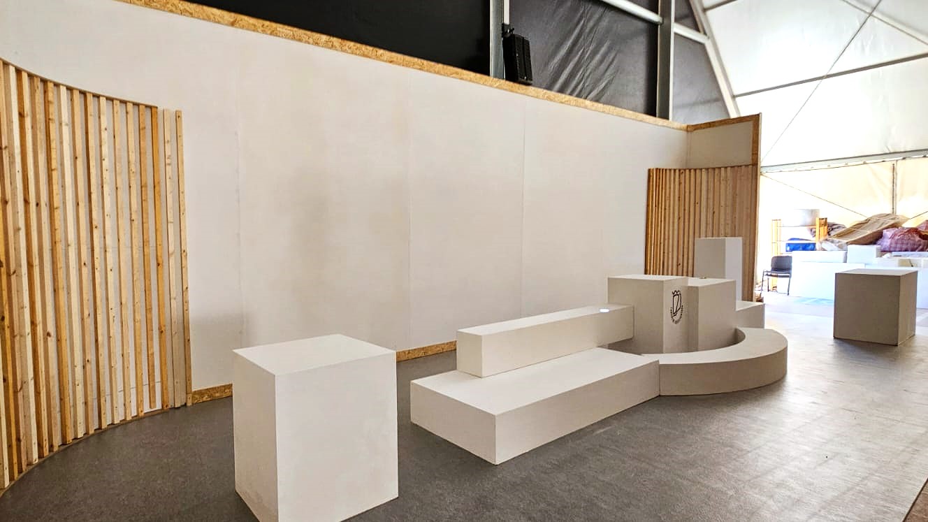 Montaje del Cabildo en laF eria Insular de Artesanía 2025.