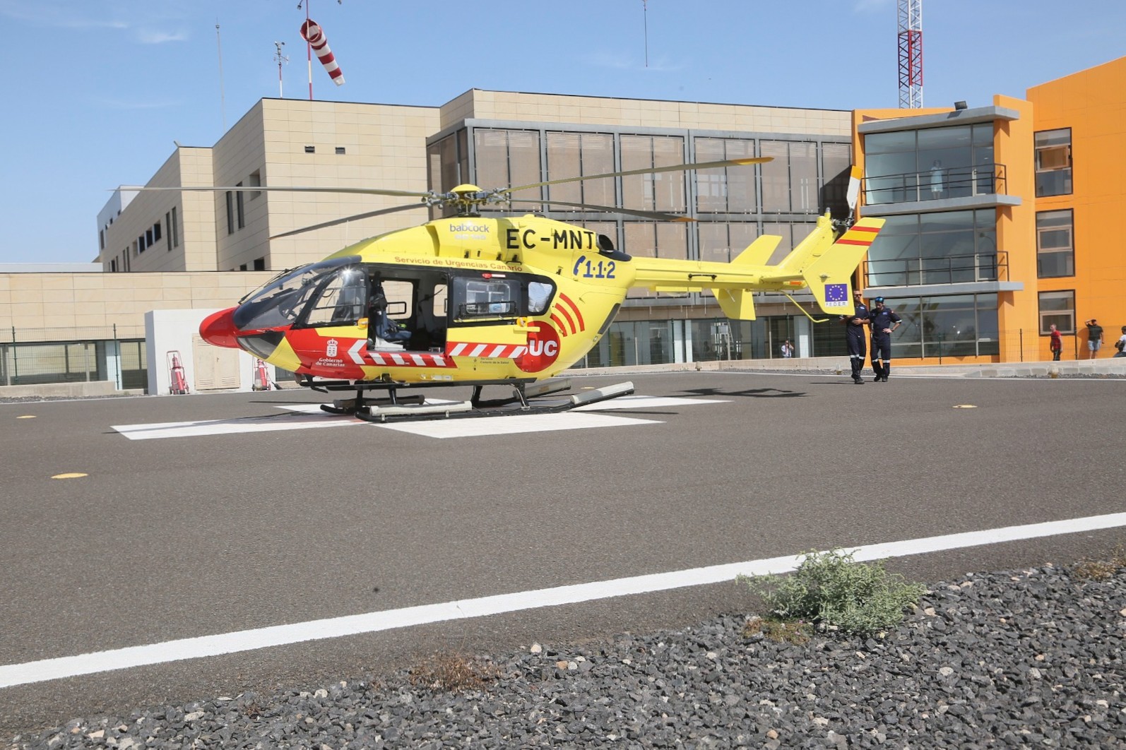 Helicóptero del SUC en el Hospital de Fuerteventura.