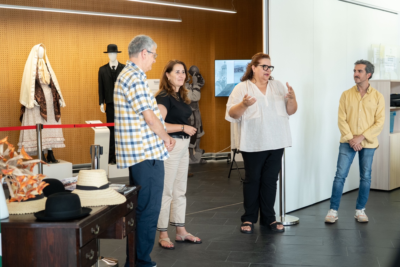 Exposición de vestimenta tradicional en Gran Tarajal.