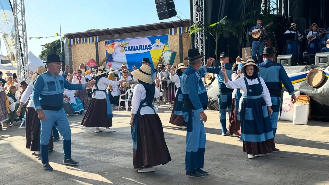 Gran Baile Popular Canario en Los Lajares.