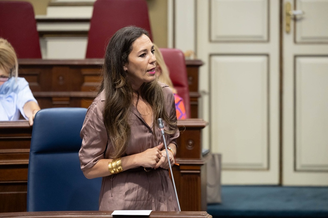 Jéssica de León, en el Parlamento de Canarias, el 24 de junio de 2025.