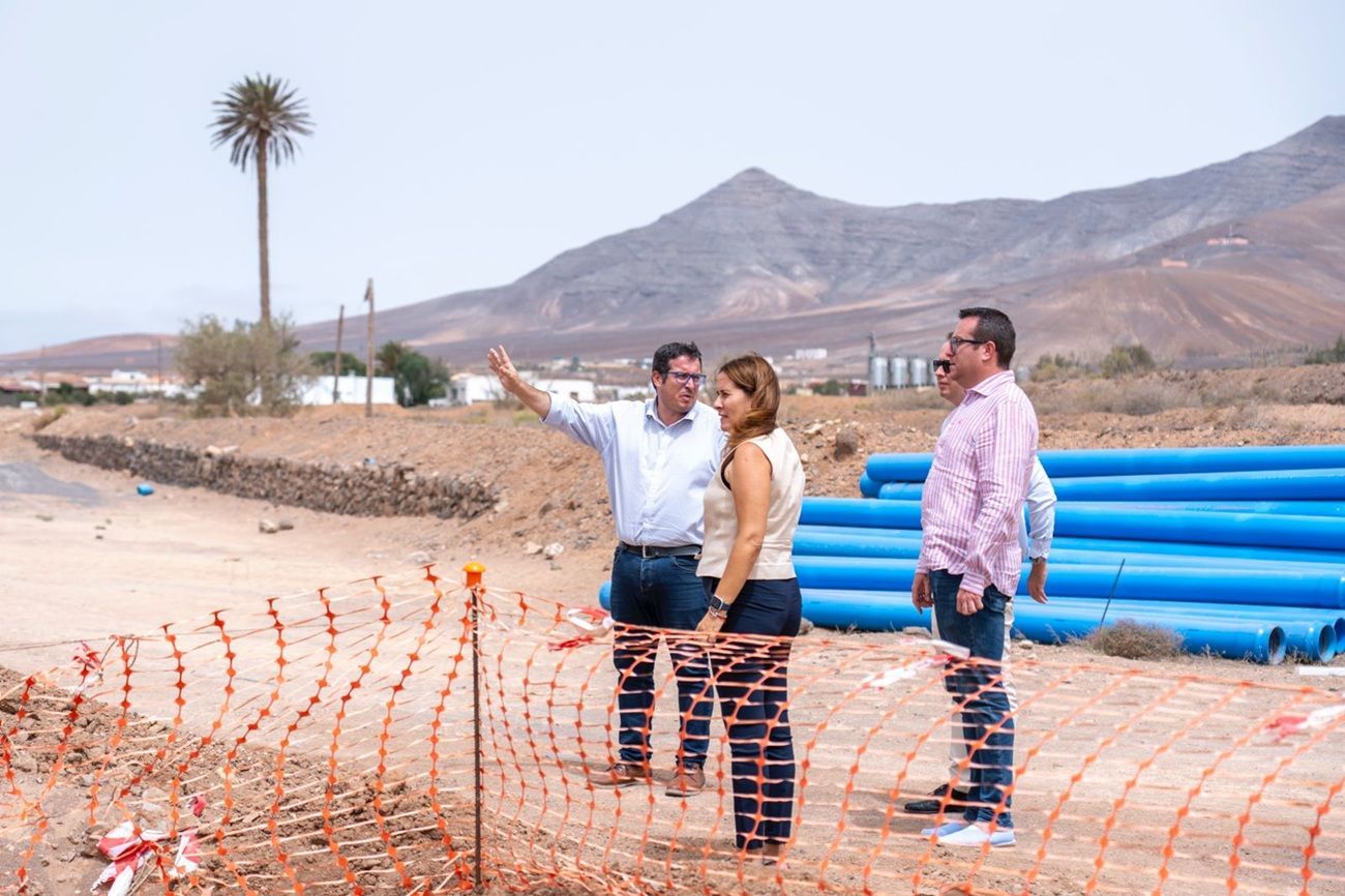 Visita de las autridades a las obras del Caaf en la capital majorera.