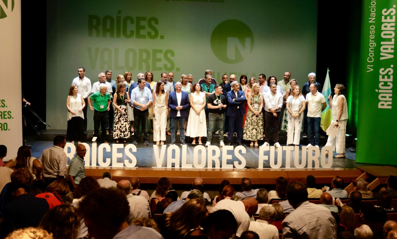 Nueva directiva de Nueva Canarias tras el VI Congreso.