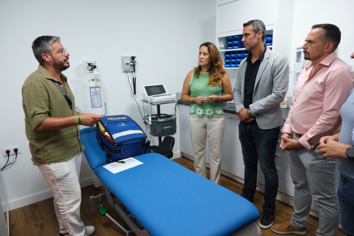 Visita al nuevo consultorio en El Cotillo.