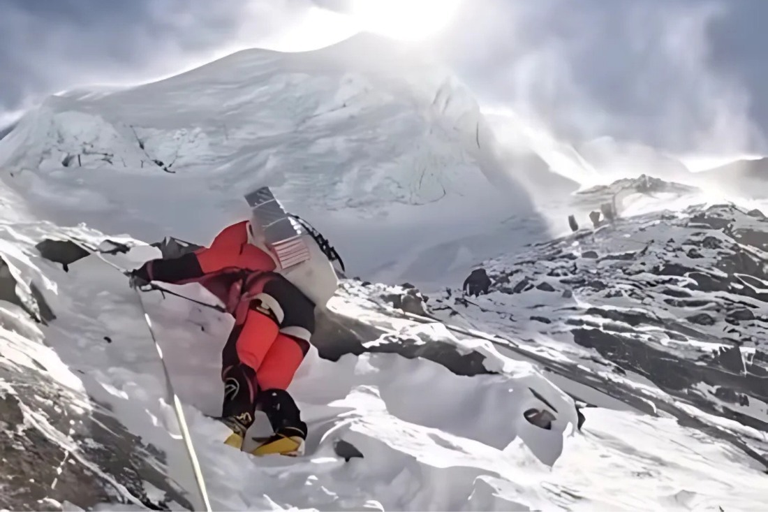 Placeres' ascent of Golden Peak.