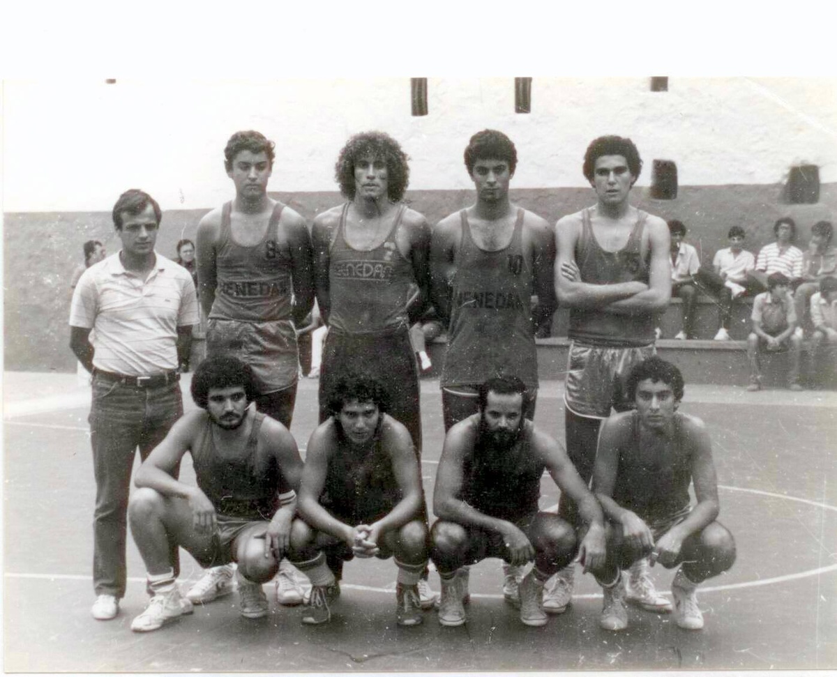 De Izquierda a Derecha, de pié Domingo de Leon Javi Calero José Felix Benítez, Antonio Calero, Juan Pedro Morales, abajo Torano, guille Ram, Luciano Calero.