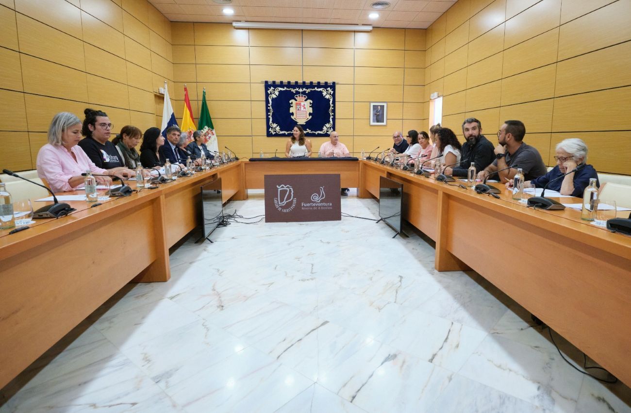 Convenios con las asociaciones sociales.