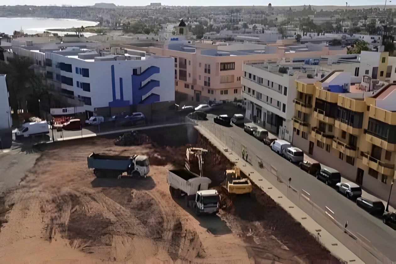 Inicio de las obras de 77 viviendas en Corralejo.