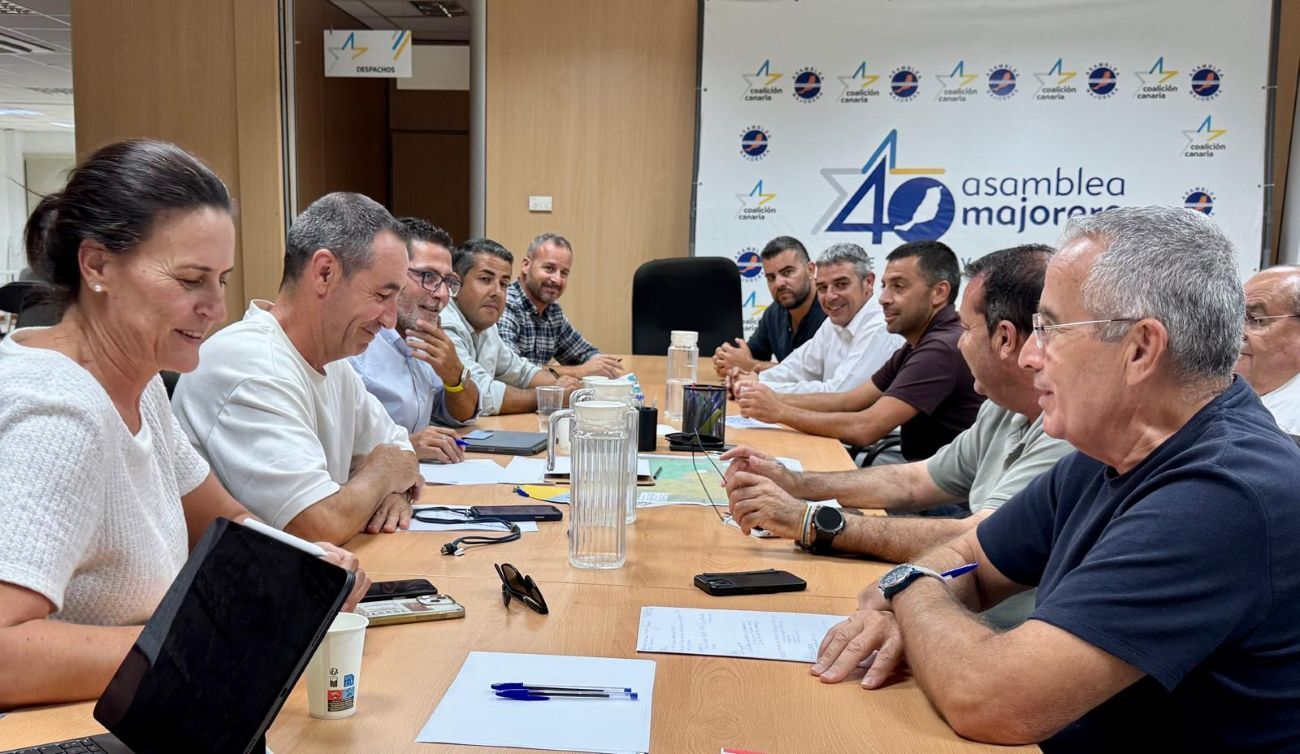 El consejero autonómico Narvay Quintero en la sede de Asamblea Majorera - Coalición Canaria.