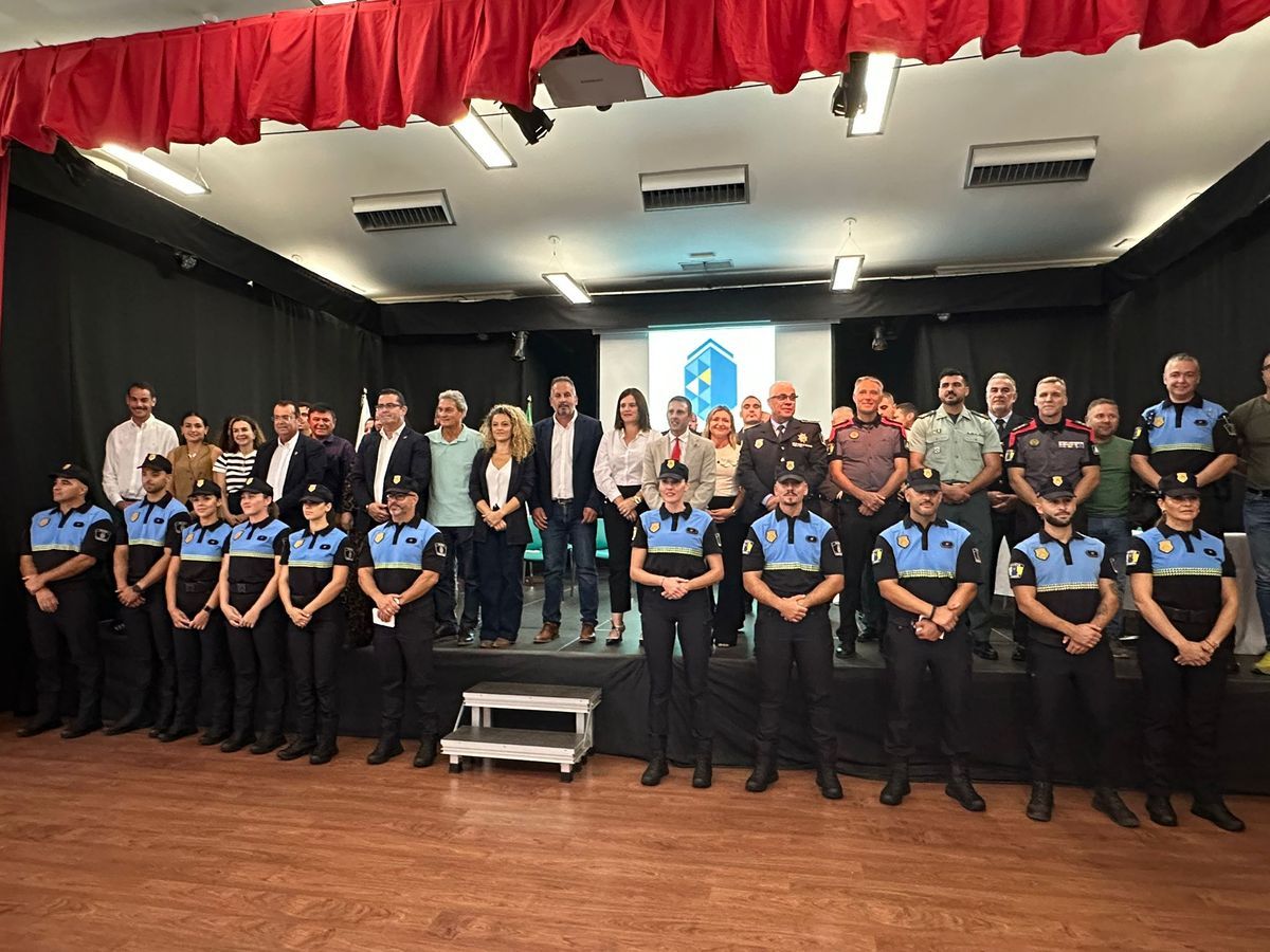 Los once nuevos agentes de la Policía Local de Pájara (2)