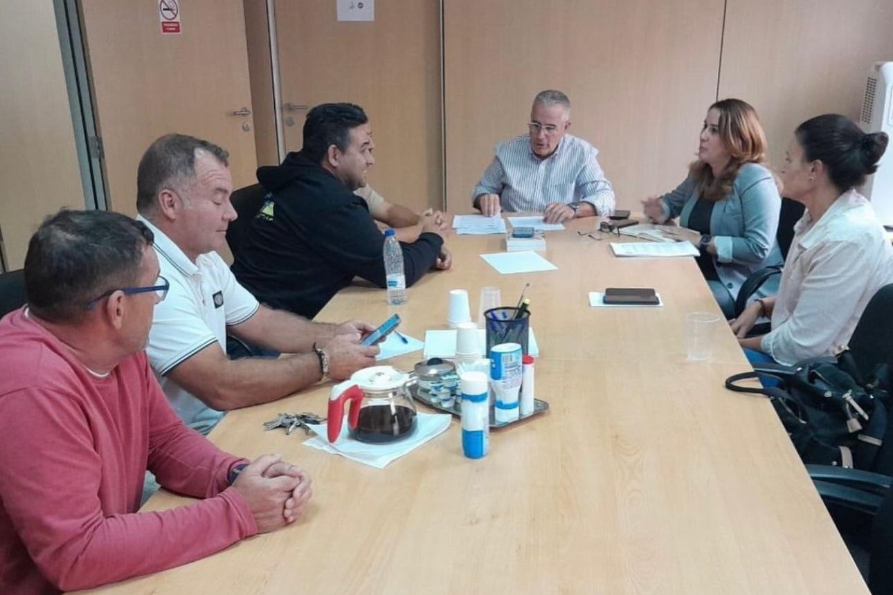 Reunión con las cofradías de pescadores en la sede insular de CC-AM.