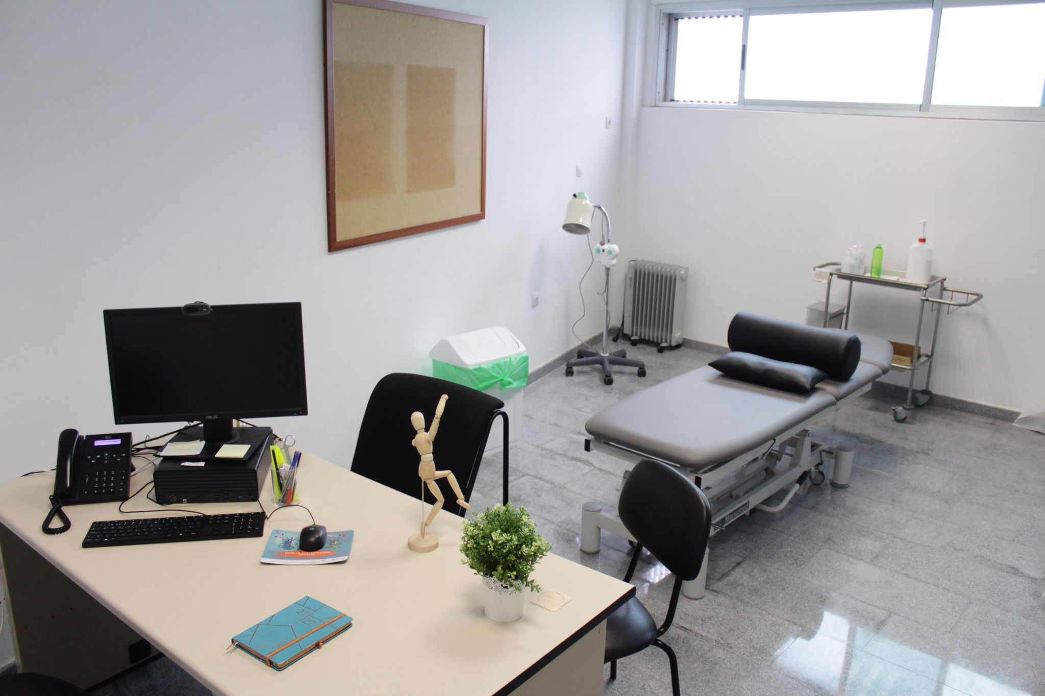 Consulta de fisioterapia, en una imagen de archivo de Sanidad.