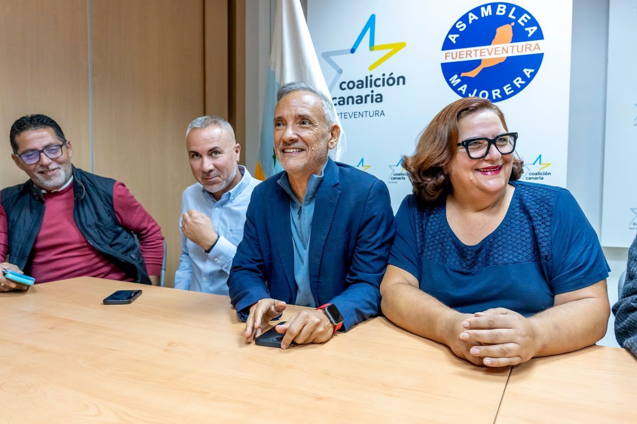 Presentación del presupuesto autonómico para Fuerteventura en la sede de AM-CC.