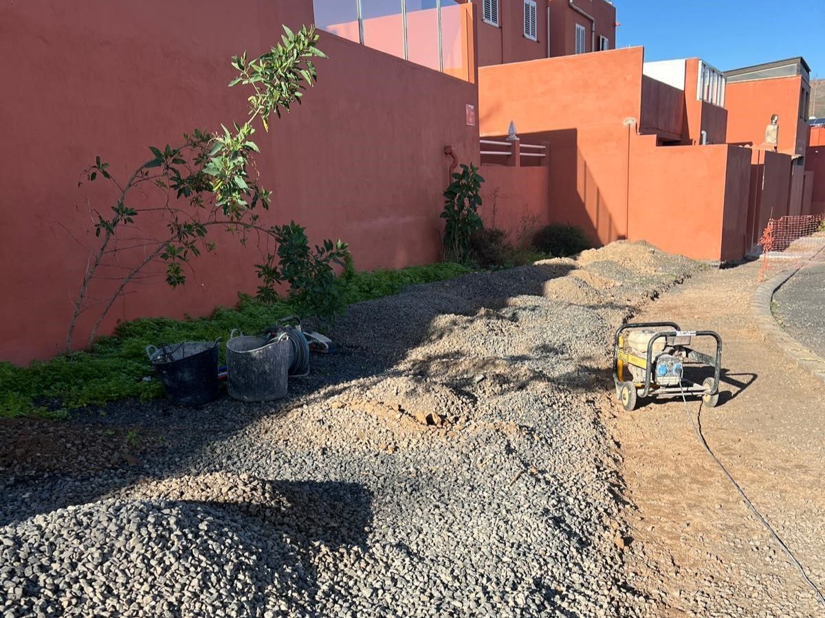 Mejora de aceras y calles en el barrio de Playa Blanca